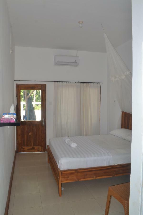 Kondo Villa Labuhan Pandan Экстерьер фото